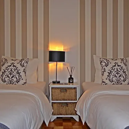 Sophia's Flat Апартаменты *